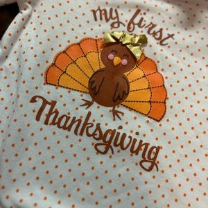 My first Thanksgiving 🦃 🍁 baby girl outfit! 0-3 months. NWT.